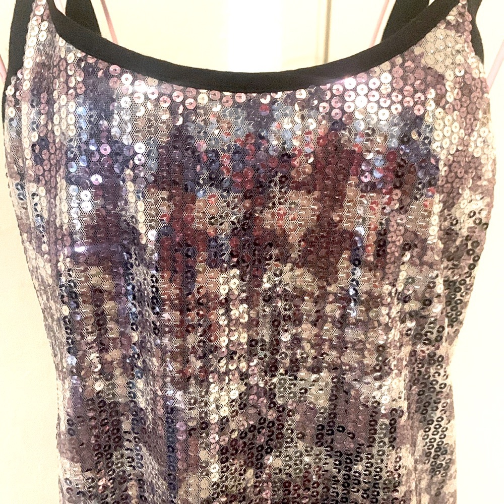 Women's Juniors Eyeshadow Silver/Black Sequin Sleeveless openback Blouse- Medium